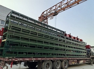 大型输送机图片