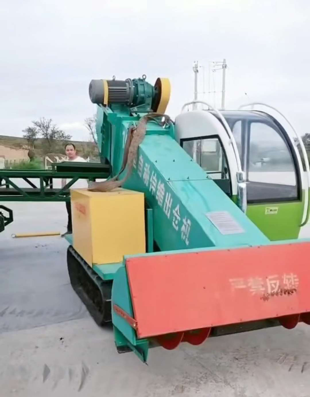 新型扒谷机