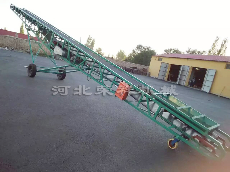 大型输送机