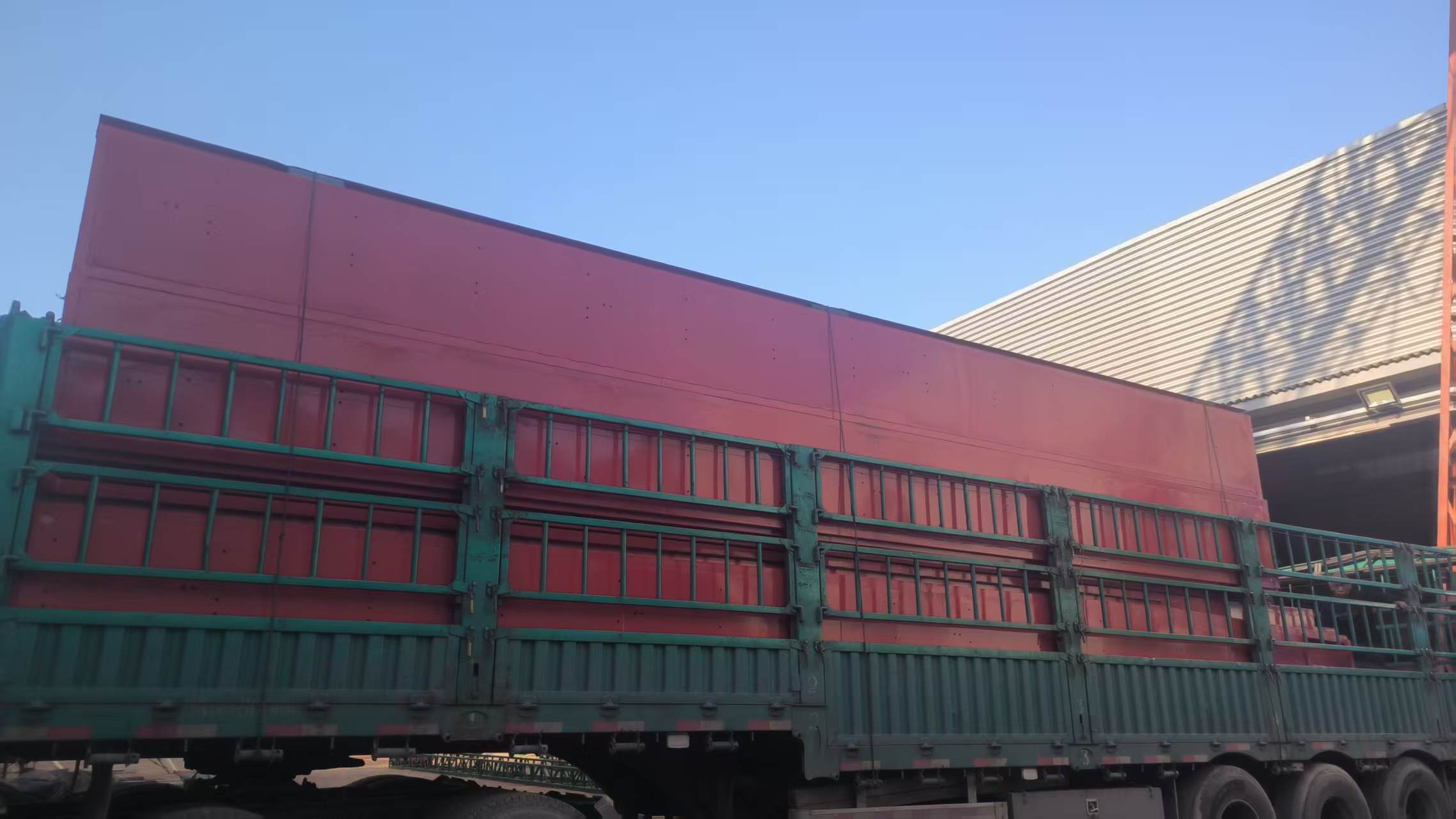 大型输送机图片