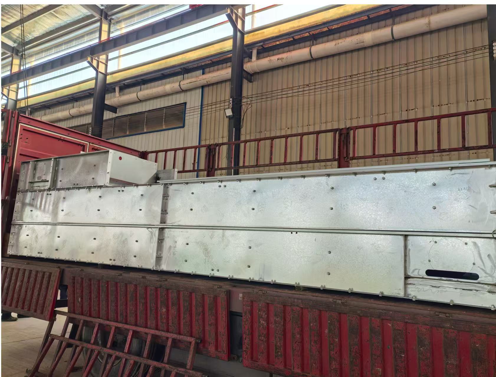 刮板输送机图片